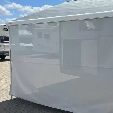 Mikroperforierte Windschutz-Frontmarkise 350 x 180 cm mit 3,5 Meter Führung für Wohnwagen, Wohnmobil und Wohnmobil