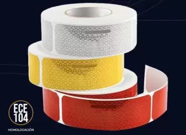 Oralite VC 104 langes, diskontinuierliches weißes Reflexband V 23 pro Meter, zugelassen für LKWs und große Fahrzeuge.