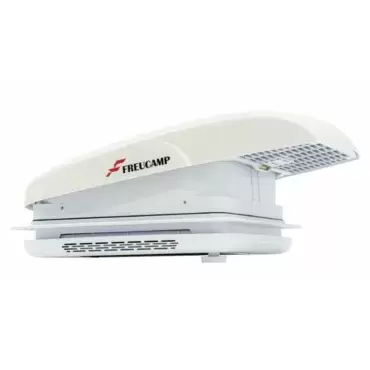 Oberlicht mit Ventilator vom Typ Maxxfan mit weißer Außenabdeckung, Wohnwagen, Wohnmobil und Wohnmobil.